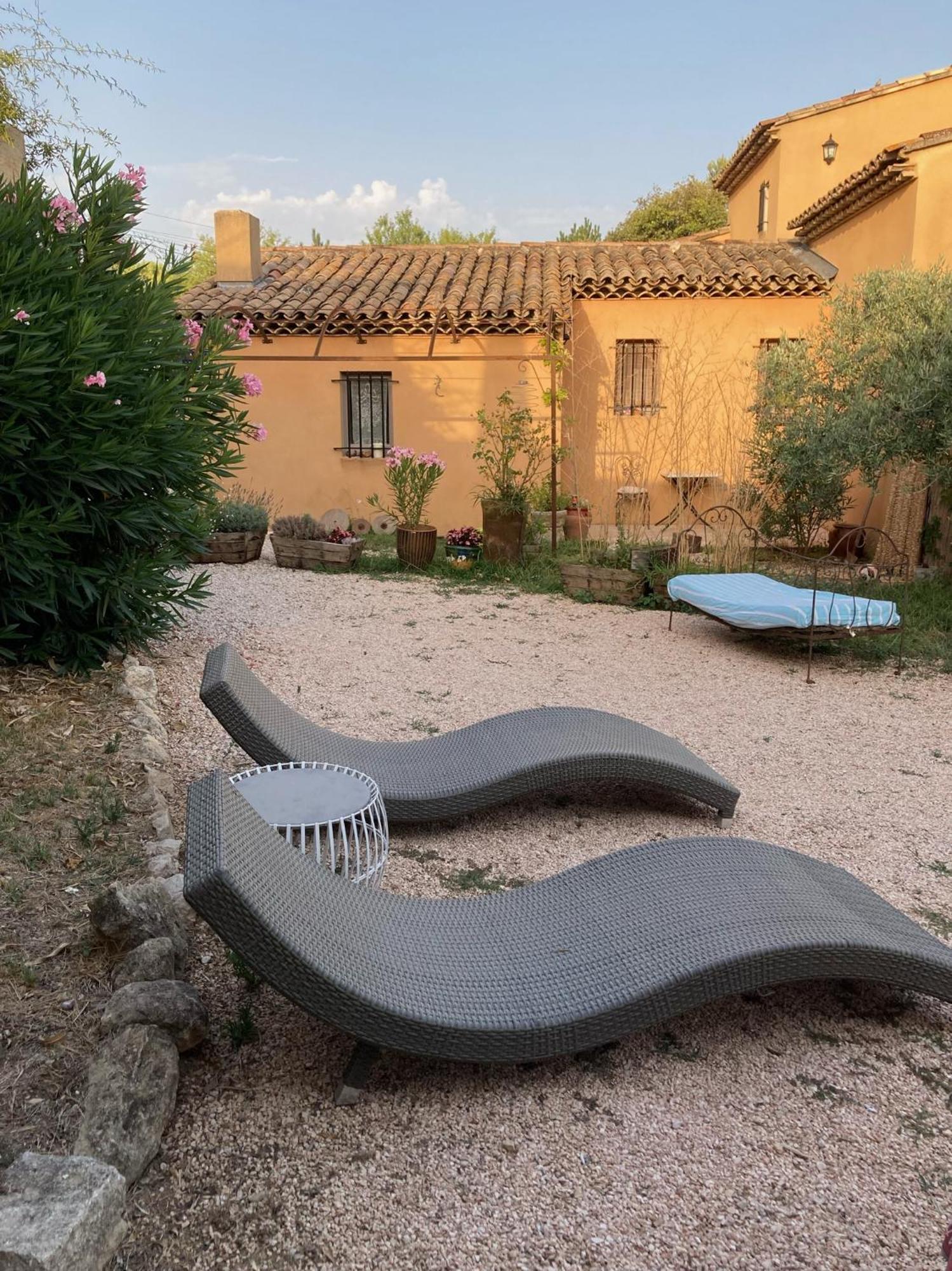 Villa La Petite Garrigue à Mérindol Extérieur photo