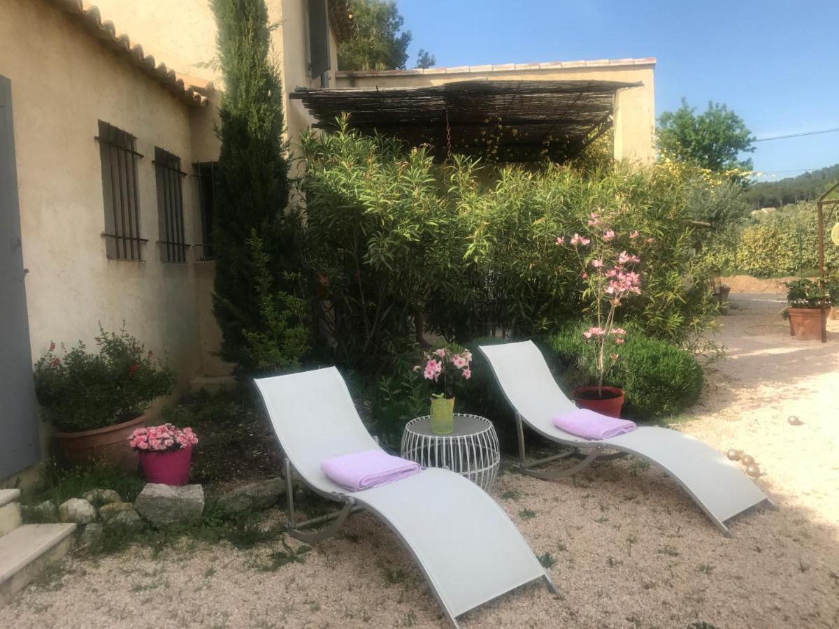 Villa La Petite Garrigue à Mérindol Extérieur photo