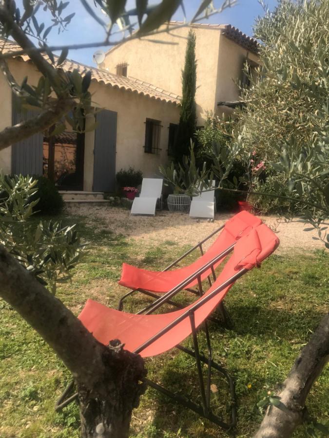 Villa La Petite Garrigue à Mérindol Extérieur photo